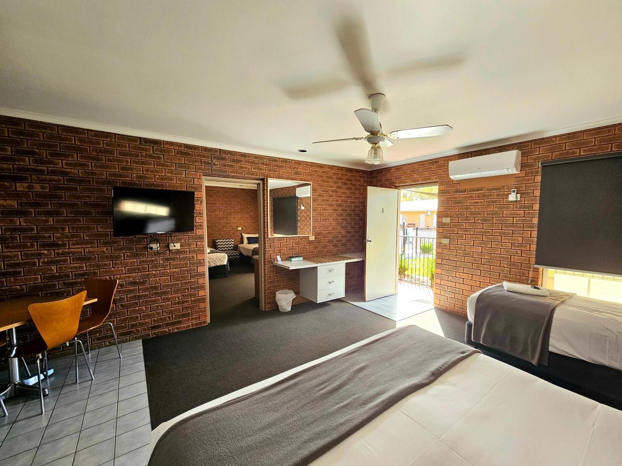 Bridge Motor Inn Tocumwal Eksteriør billede