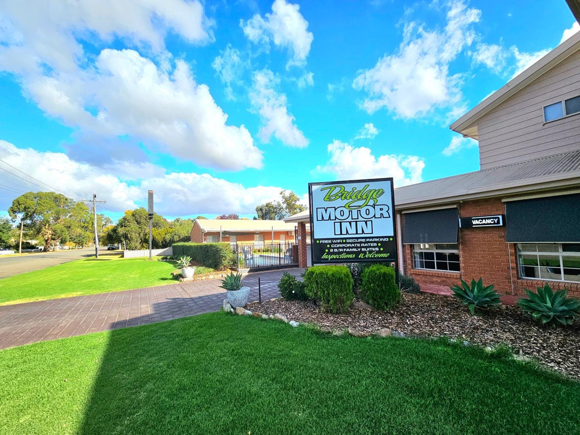 Bridge Motor Inn Tocumwal Eksteriør billede